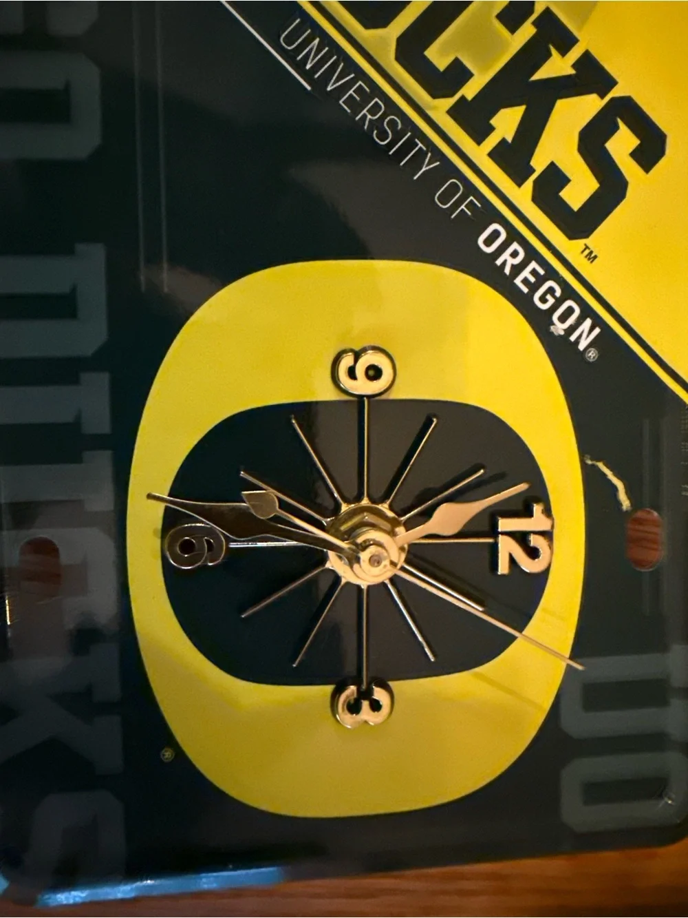 Go Ducks Yellow & Green License Plate Clock Oregon Ducks